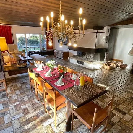 Large With Sauna, Terrace, Garden And Open Fireplace Daire