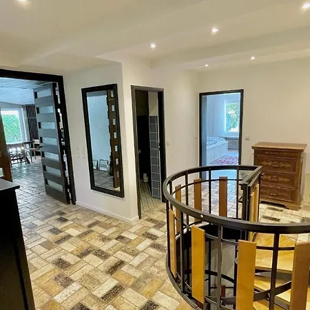 公寓 Large With Sauna, Terrace, Garden And Open Fireplace